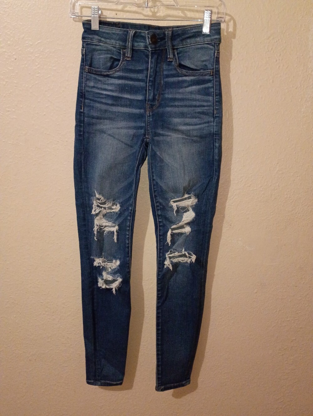 American Eagle Size 2 High-Rise Distressed Skinny Jeggings